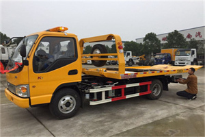 张店哪里有拖车服务