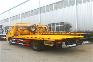 张店附近拖车救援搭电